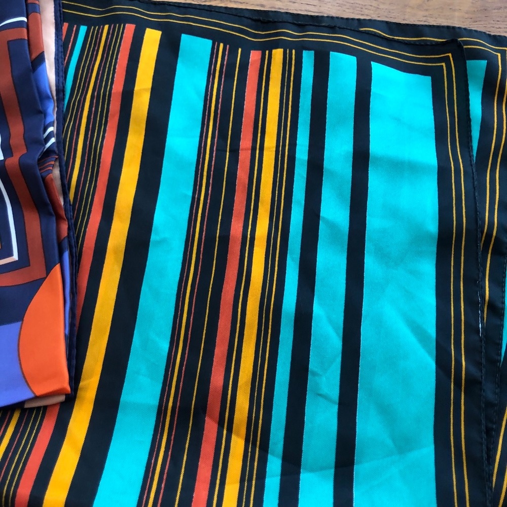 Colorful scarf bundle - Picture 7 of 7